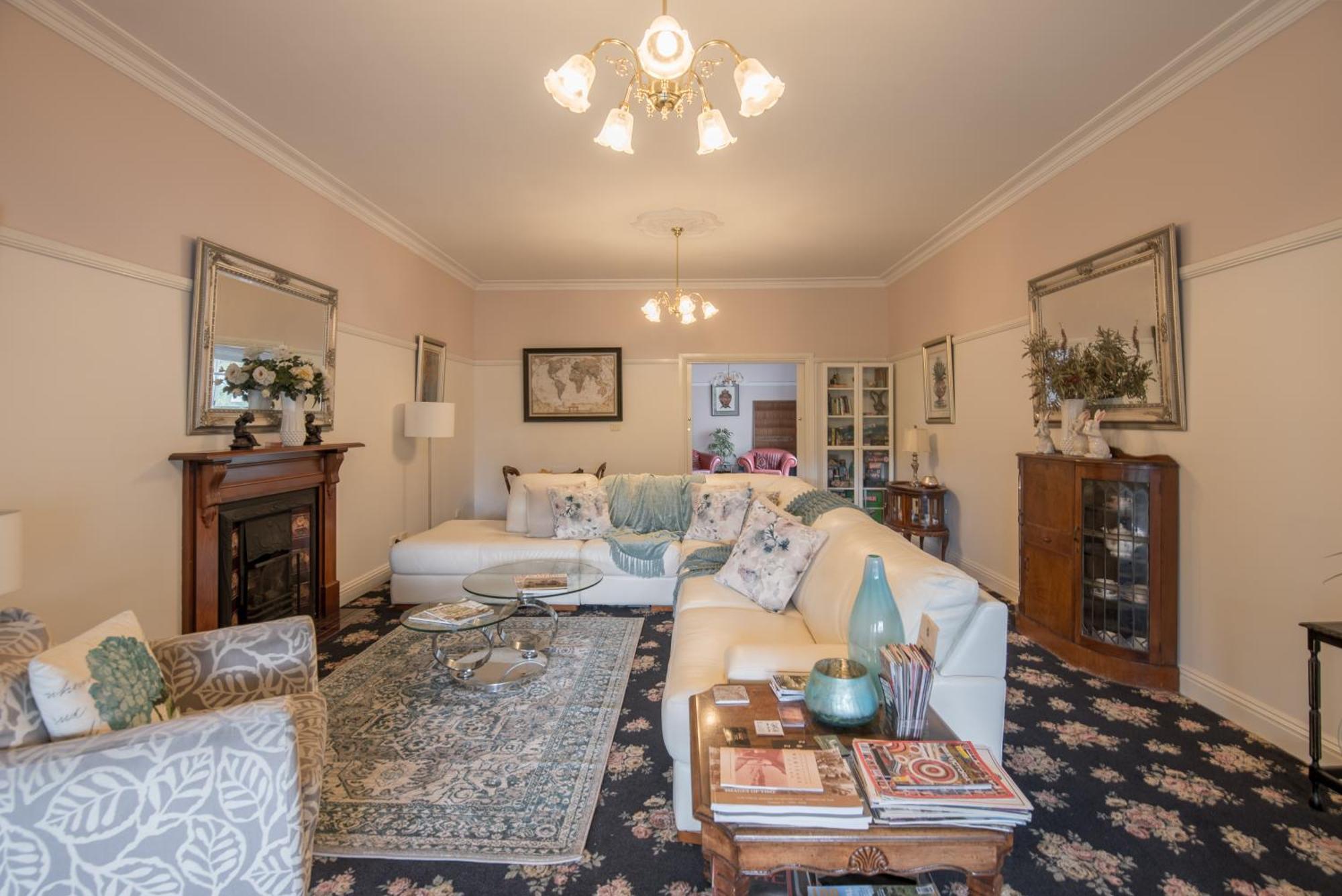 Rosebank Guesthouse ヒールズビル エクステリア 写真
